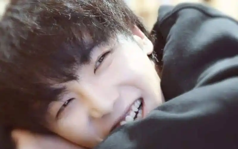 【华晨宇/笑容/治愈】眉眼温柔 温暖了我的世界