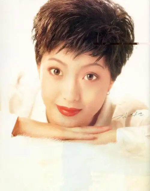 金喜善写真-565x717.41k.-明星写真馆n63.com