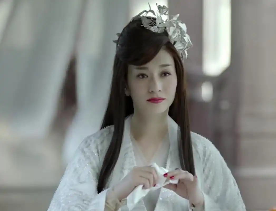 庆余年2长公主换了发型,披头散发更适合呢