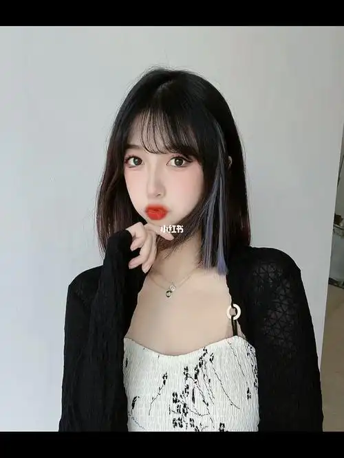 短发也能驾驭的挂耳染假发片