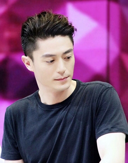 小伙撞脸"霍建华"走红,微闭双眼那一刻,网友已不淡定:太像了