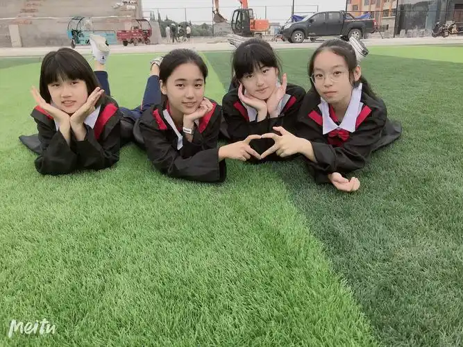 初中的花样年华一一弋阳县方志敏中学九(四)班毕业照