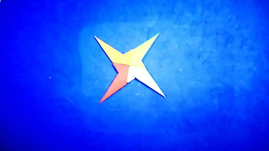 折纸玩具小飞镖,挺好看的,小侄子玩了一下午-生活视频-搜狐视频