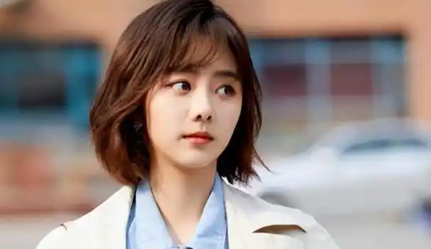 离谱网传谭松韵已婚老公是万达集团董事华汉她不是单身吗