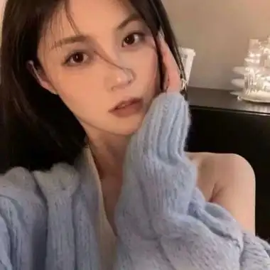 气质成熟女人头像图片