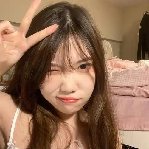 还是动态的那种～@日常薯@美妆薯#宅家自拍  #我的无聊日常  #圆脸