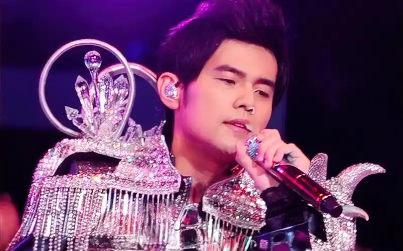 【吊炸】周杰伦生涯最强《跨时代》c5卖力顶上!