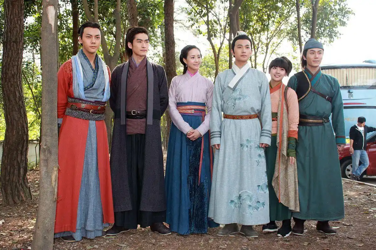 陈伟霆,杨洋,张翰和茅子俊的,古装和现代装对比