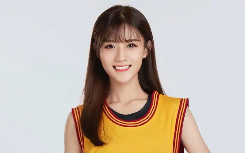 【陈意涵estelle】20180930 龙骑士经理陈意涵向您发起视频通话