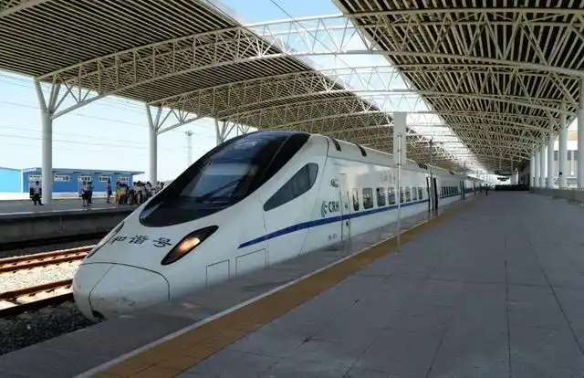 高铁动车有什么区别?它们是一样的吗?看了这几点你就会明白了