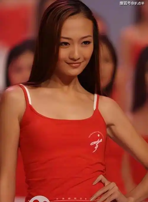 王鸥_工作时_活动