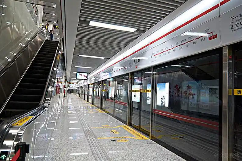 地铁图片_地铁图片素材_地铁图片大全_地铁高清图片_全景视觉