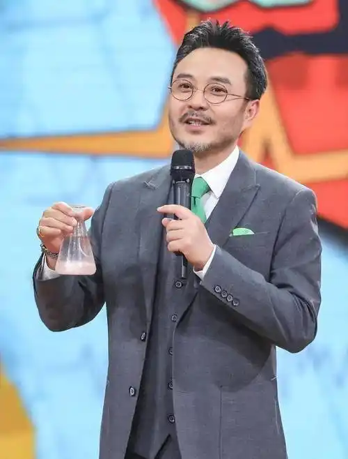 汪涵走到今天这一步,或许怪不了别人_因为_工作_名字