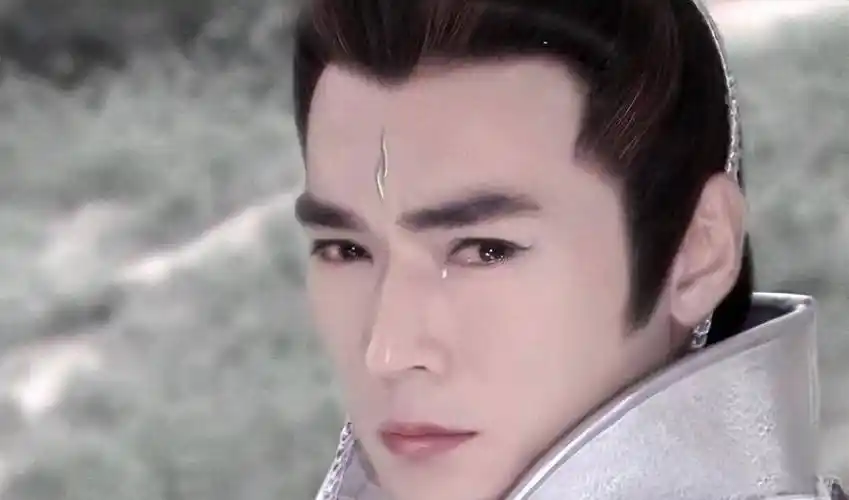 第一"古装男神":为留住女儿将上亿身家给前妻,如今再度走红_焦恩俊