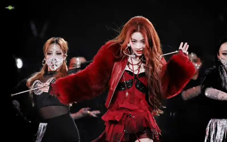 【喻言reaction】solo舞台全开麦给她唱爽了!疯狂输出的一期!