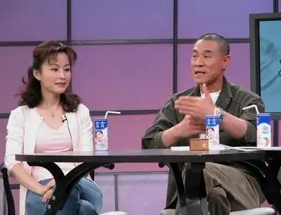 63岁杜志国近照曝光三任妻子一个比一个漂亮儿子不比李易峰差