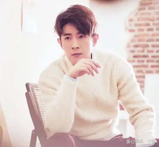 季肖冰回应隐婚当爸,表示另一半是圈外人,希望不要打扰她