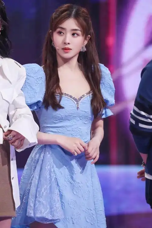 张含韵壁纸一位来自四川的美女