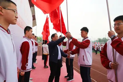 青春五四丨邢台精英中学激情远足献礼建党百年