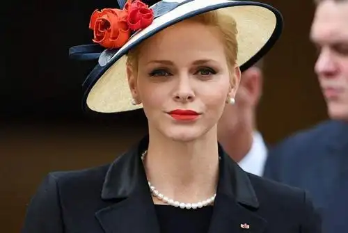 永不过时的珍珠项链,即使不佩戴也要收藏