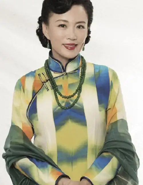 演员马丽:国家一级演员,被丈夫宠爱31年,戏红人不红也幸福_生活_演艺