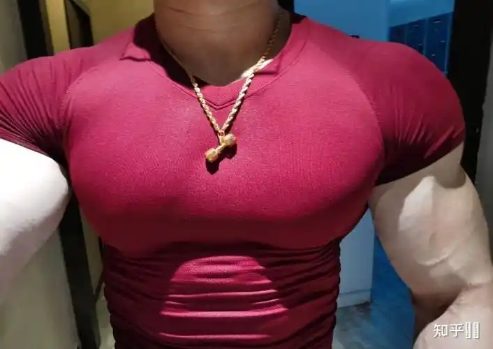 胸肌大一种怎样的体验?