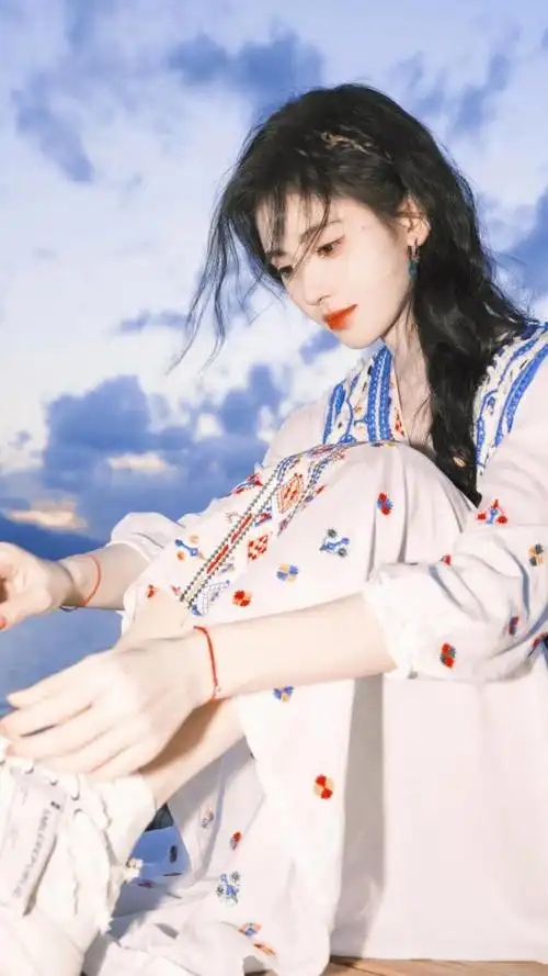 四千年美女鞠婧祎壁纸合集_网易订阅