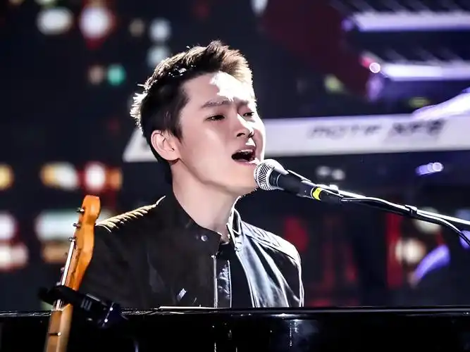 如何评价原创歌手梁博?