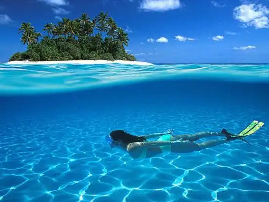 盘点全球夏日十大最佳游泳圣地