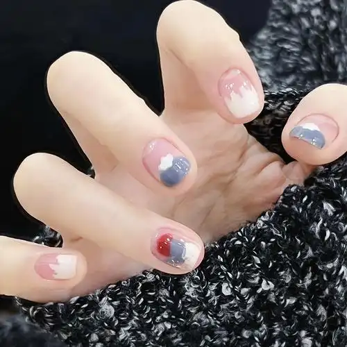 涂鸦云朵穿戴甲撞色可爱指甲贴片亮面美甲片假指甲美甲贴成品甲片