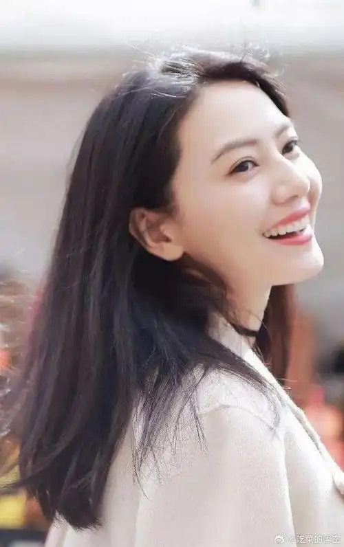 "高圆圆微笑