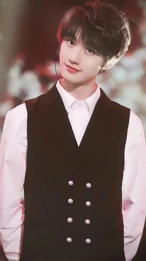 丁程鑫绝美壁纸快来领取呀