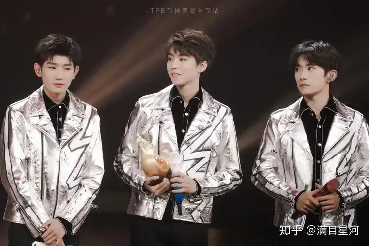 哪一刻你觉得tfboys三个人的关系很好