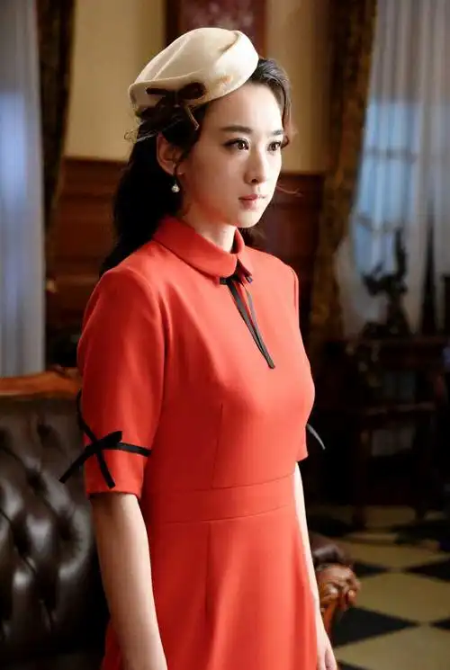 电视剧《突围》穆婷婷 饰 时雨萌