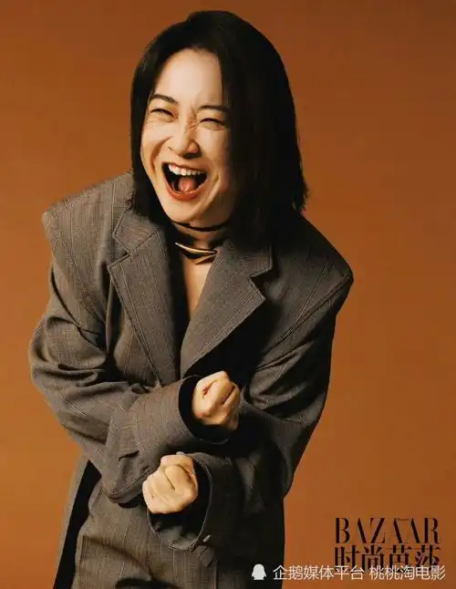 贾玲《时尚芭莎》封面大片,蜕变归来展现美丽坚韧女性力量_腾讯新闻