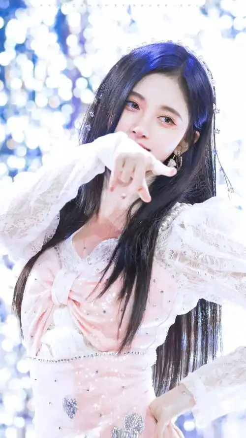 手机壁纸鞠婧祎