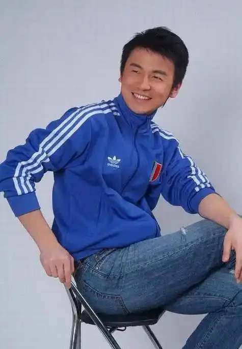 原创雷佳音出道18年娶妻生娃事业终于进入白热化这一天等了太久