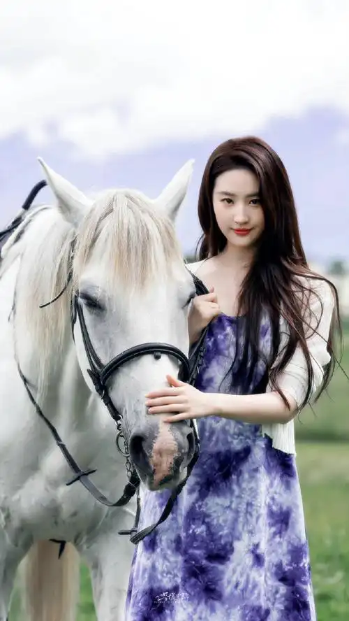 刘亦菲去有风的地方云苗村游客照##刘亦菲许红豆##刘亦菲去有返的