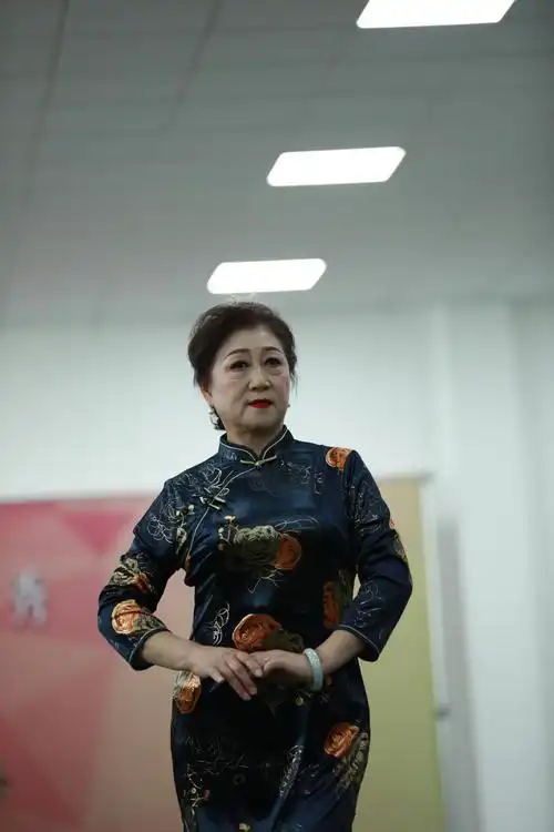 济宁老年大学旗袍秀,时装秀,晚礼服花絮