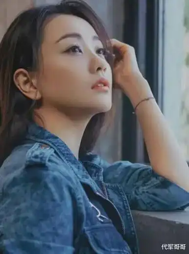 最懒女星杨蓉演员只是兼职颁奖基本不去如今过得怎样