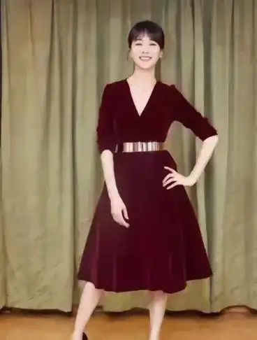 有过的8段"桃色往事",45岁的左小青才是"人间尤物"!