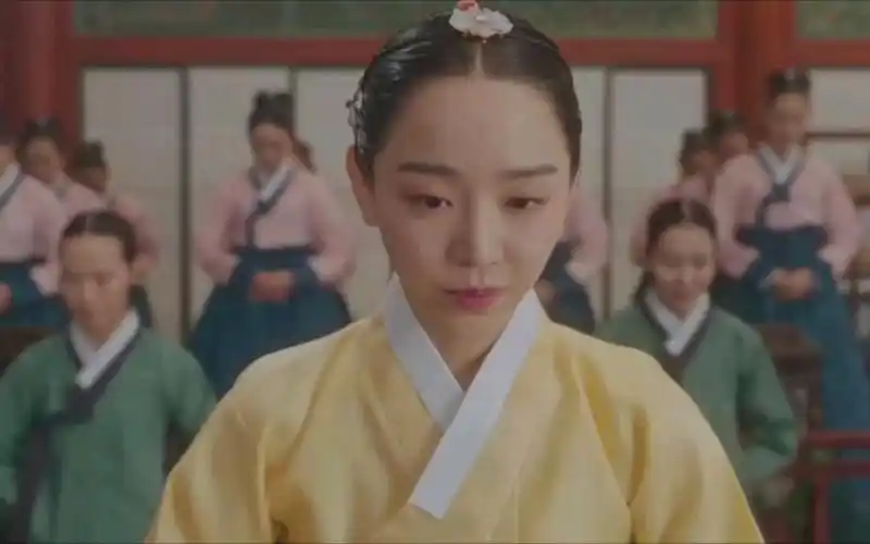 哲仁王后   古灵精怪的申惠善小姐姐古装服饰10集混剪