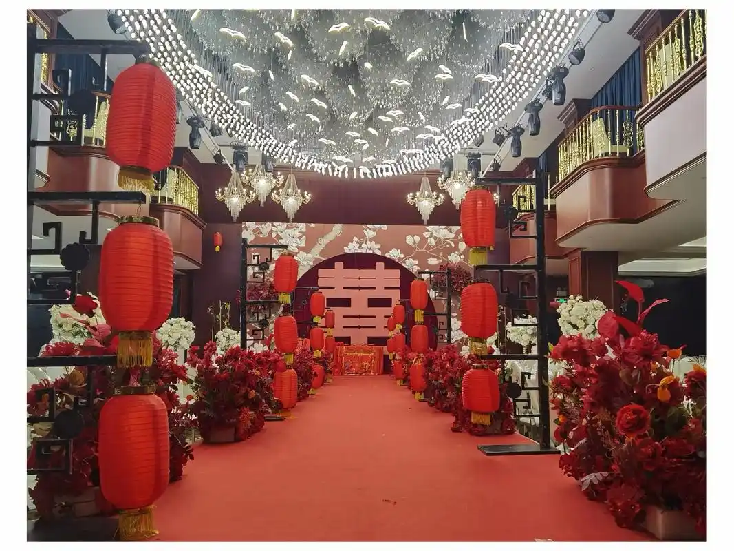 一万77复古中式婚礼布置 .