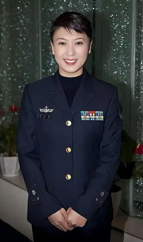 第3位,闫学晶内地女演员闫学晶,军龄不详.