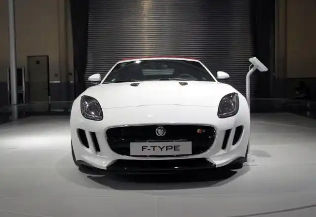 捷豹本性? 全新f-type两门跑车性感回归
