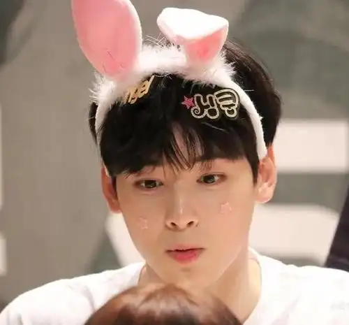 今日分享:脸蛋天才车银优