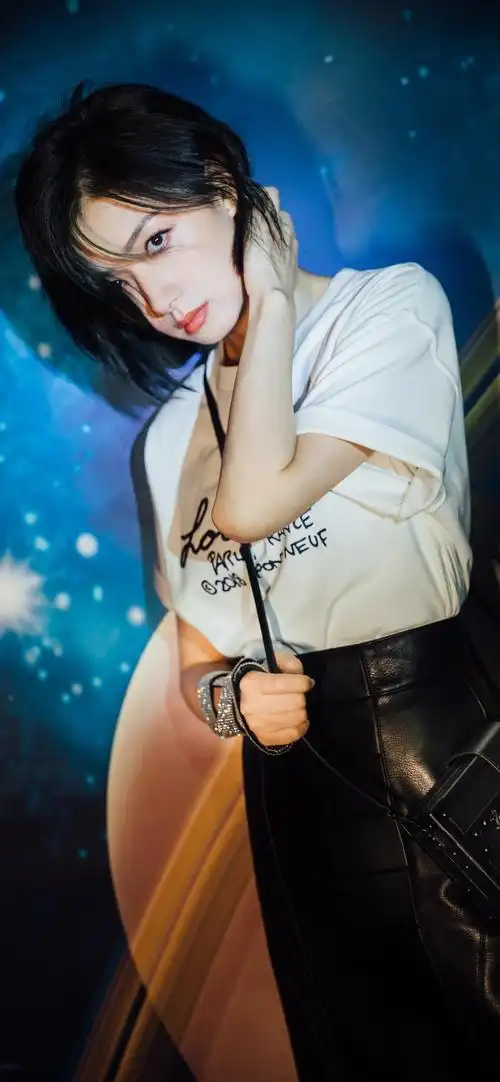 2021女明星锁屏壁纸图片大全万茜