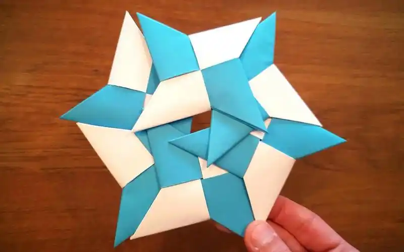 活了500年才知道,小时候玩的纸飞镖折错了!