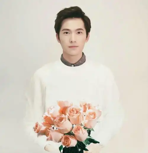 杨洋帅照高清w微信头像