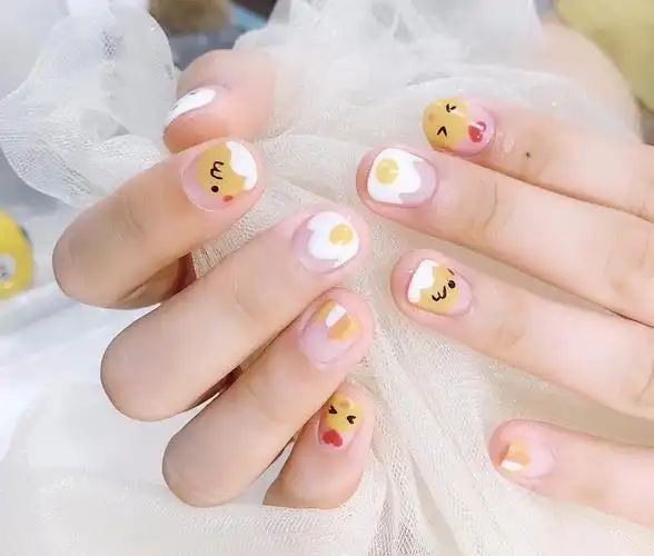 醒来一看,还是有被小鸡仔指甲可爱到!